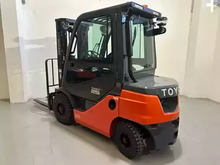 Dieselový VZV 2022  Toyota 56-8FD25F (5)