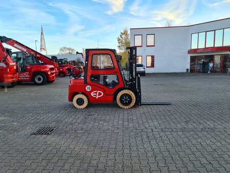 Treibgasstapler 2022 EP Equipment CPC/Q(D)30T8 (1)