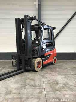 Montacargas Eléctrico (4 ruedas) 2021  Linde E30-01 (1)