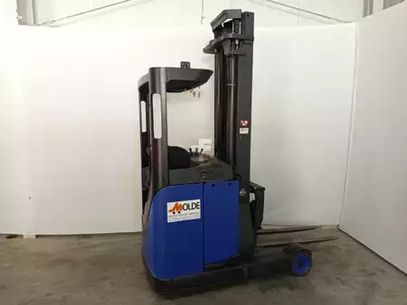 Schubmaststapler 1998  Linde R16 (1)