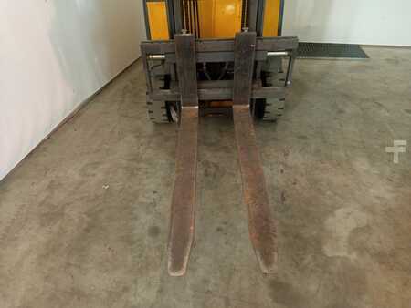 Elektro 3 Rad 2000  Jungheinrich EFG-DF13 (4)