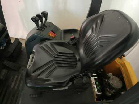Elektro 3 Rad 2000  Jungheinrich EFG-DF13 (6)