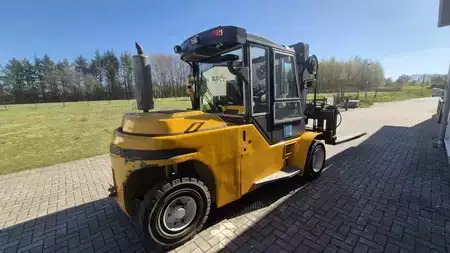 Dieselstapler  Dan Truck DFG 680 (2)