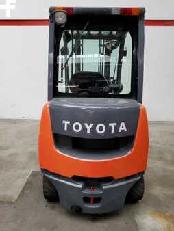 Toyota 02-8FDKF20