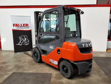 Dieselstapler  Toyota 02-8FDF25 (3)