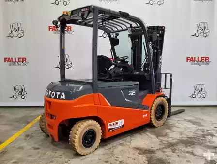 Chariots électriques à 4 roues 2021  Toyota 8FBMT40 (4)