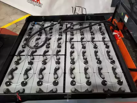 Chariots électriques à 4 roues 2021  Toyota 8FBMT40 (8)