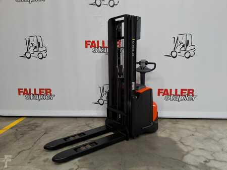 Stacker pedestre 2019  Toyota SWE120L (1)