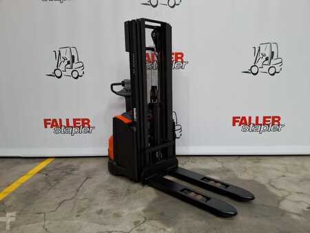 Stacker pedestre 2019  Toyota SWE120L (2)