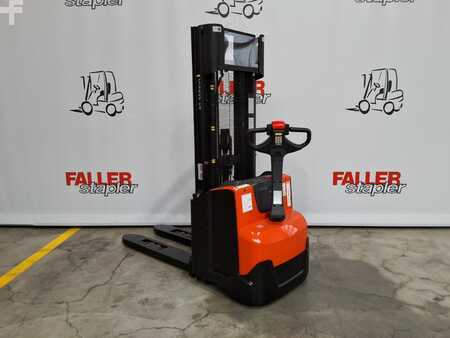 Stacker pedestre 2019  Toyota SWE120L (3)
