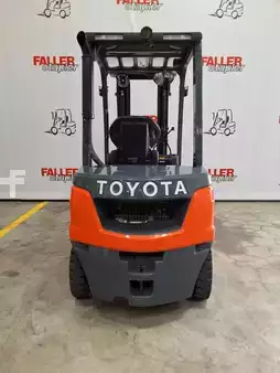 Carrelli elevatori diesel 2022  Toyota 52-8FDF25 (6)