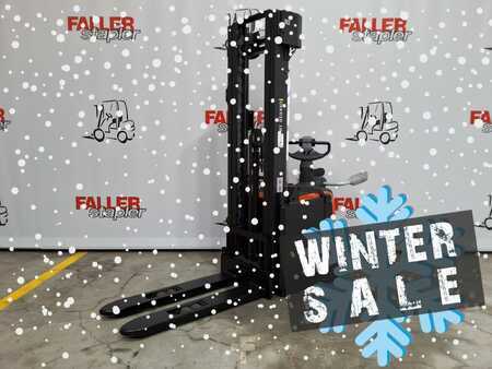 Ruční vysokozdvižný vozík 2016 BT SPE140 ***Winter Sale*** (1)