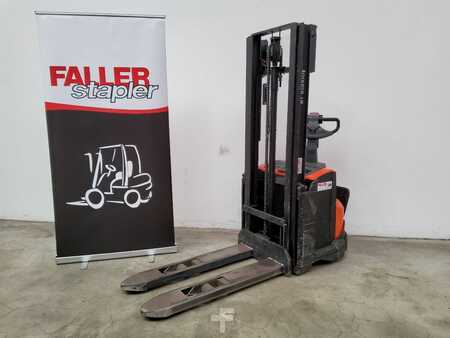 Ruční vysokozdvižný vozík 2016 BT SWE120 (1)