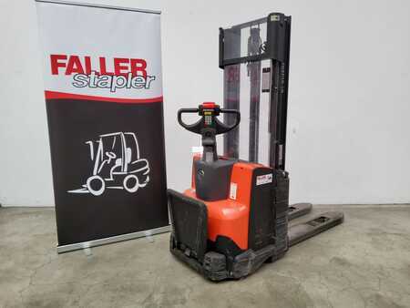 Ruční vysokozdvižný vozík 2016 BT SWE120 (4)