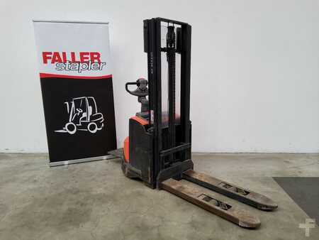 Ruční vysokozdvižný vozík 2016 BT SWE120 (2)