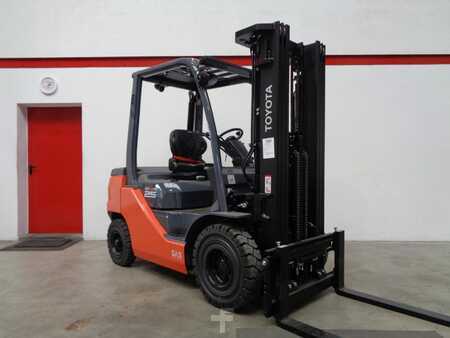 Diesel Forklifts 2022  Toyota 52-8FDF25 (4)