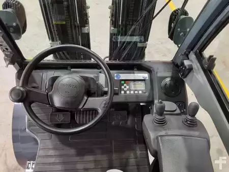 Dieselstapler  Toyota 56-8FDJ35F (7)