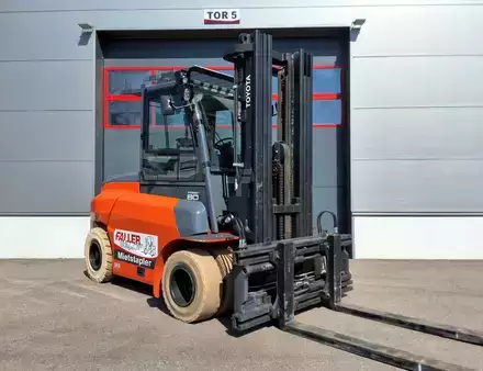 Elektro 4 Rad 2020  Toyota 9FBH80T (2)