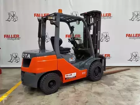 Diesel Forklifts 2024  Toyota 52-8FDF30 (4)