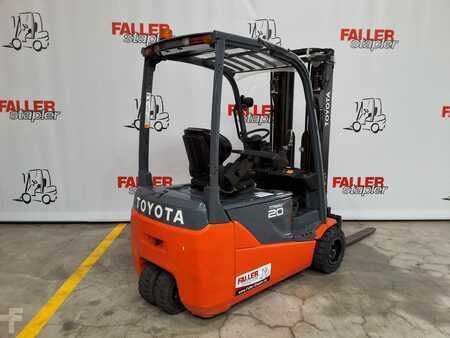 Chariots électriques à 3 roues 2021  Toyota 8FBE20T (4)