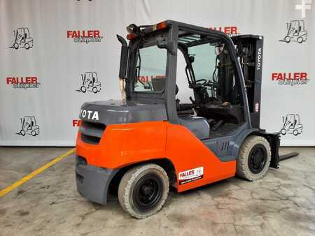 Dieselový VZV 2016 Toyota 40-8FD40N ***Winter Sale*** (4)