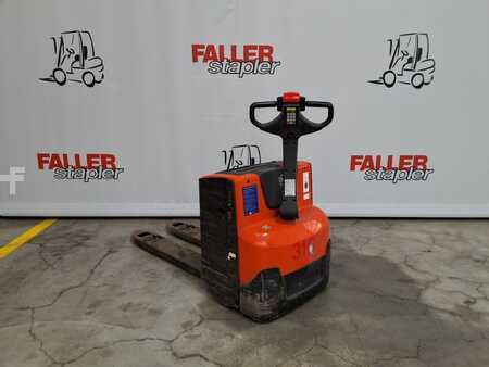 Nízkozdvižný vozík 2016 BT LWE180 (3)