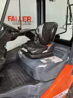 Dieselstapler 2021  Toyota 52-8FDF30 (8)