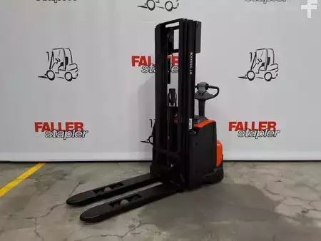 Hochhubwagen  Toyota SWE120L (1)