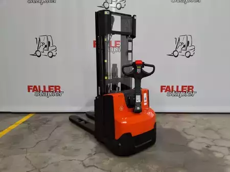 Hochhubwagen  Toyota SWE120L (3)