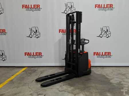 Pallestabler 2020  Toyota SWE120L (1)