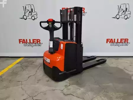 Hochhubwagen  Toyota SWE200D (3)