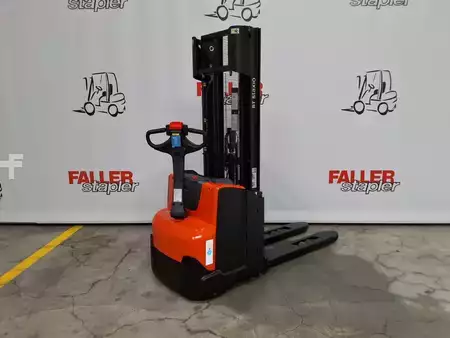 Hochhubwagen  Toyota SWE120L (4)