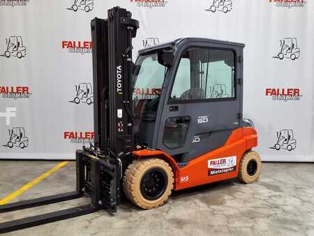 Elektromos 4 kerekű 2025  Toyota 8FBMT50 (1)