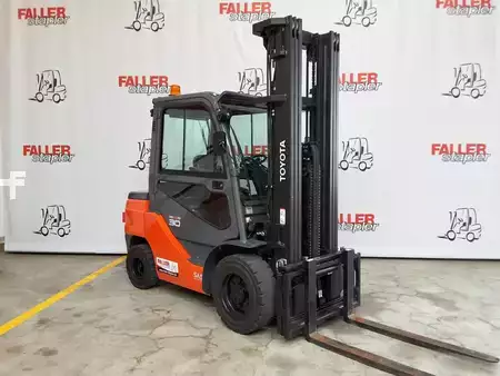 Carrelli elevatori diesel 2021  Toyota 52-8FDF30 (2)