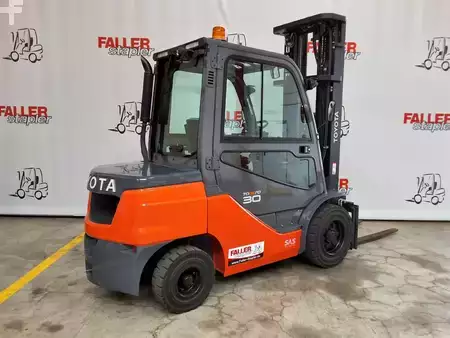 Carrelli elevatori diesel 2021  Toyota 52-8FDF30 (4)