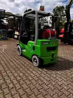 Treibgasstapler 2022 Cesab M318LPG (2)