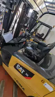 Carrelli elettrici 4 ruote 2016  CAT Lift Trucks EP30N (5)