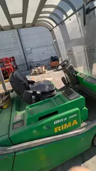 Carrelli elettrici 4 ruote 2010  Cesab BLITZ300AC (4)