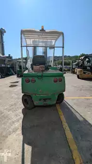 Carrelli elettrici 4 ruote 2010  Cesab BLITZ300AC (5)
