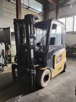 Elektrisk- 4 hjul 2016  CAT Lift Trucks EP30N (2)