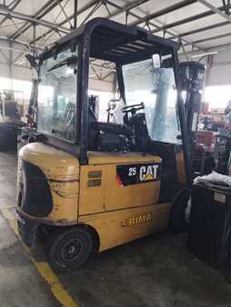 Elektro 4 Rad 2010  CAT Lift Trucks EP25K-PAC (1)