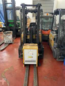 Sähkö - 3 pyör 2014  CAT Lift Trucks EP20PNT (1)