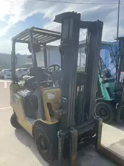 Dízel targoncák 2015  CAT Lift Trucks DP18NTD (3)