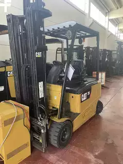 Elektromos 4 kerekű 2012  CAT Lift Trucks EP20PN (1)
