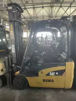 Elektrisk- 3 hjul 2011  CAT Lift Trucks EP18NT (1)