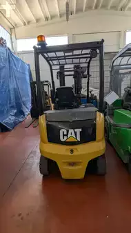 Carrelli elettrici 4 ruote 2016  CAT Lift Trucks EP25N (3)