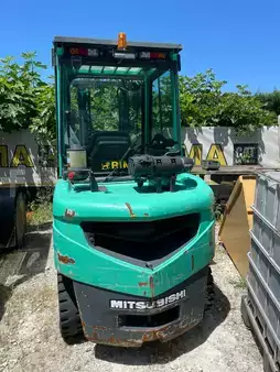 Empilhador diesel 2016  Mitsubishi FD35N (3)