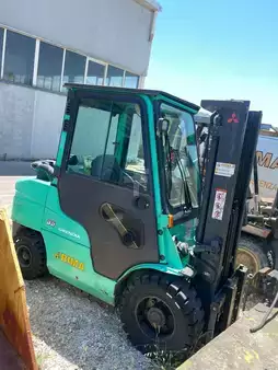 Empilhador diesel 2016  Mitsubishi FD35N (5)