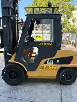 Carrelli elevatori diesel 2013  CAT Lift Trucks DP35NT (2)