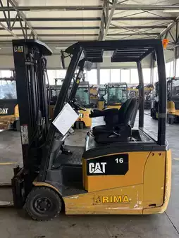 Carrelli elettrici 3 ruote 2017  CAT Lift Trucks EP16CPNT (2)